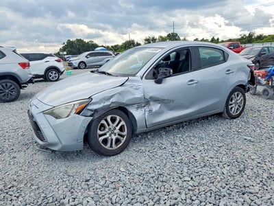 3MYDLBYV2JY****** 2018 Toyota Yaris