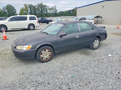2000 Toyota Camry