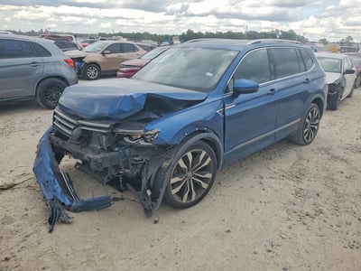 3VV5B7AX8JM****** 2018 Volkswagen Tiguan