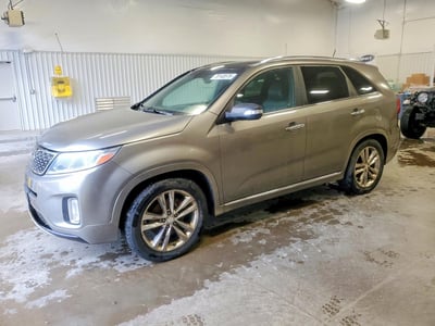 5XYKW4A72FG****** 2015 Kia Sorento