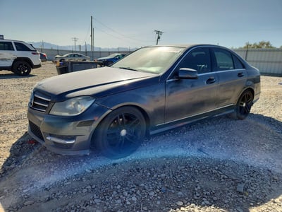 WDDGF4HB3DR****** 2013 Mercedes-Benz C-Class