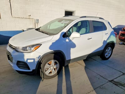 3GNCJPSBXJL****** 2018 Chevrolet Trax