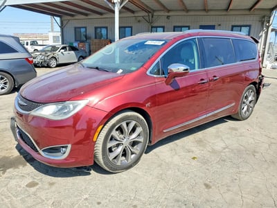 2C4RC1GGXJR****** 2018 Chrysler Pacifica