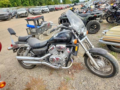 JH2RC4309XM****** 1999 Honda Vf750