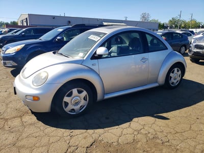 3VWCC21C9YM****** 2000 Volkswagen New Beetle