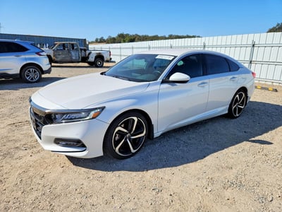 1HGCV1F3XJA****** 2018 Honda Accord