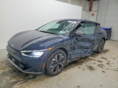 KNDC34LAXP5****** 2023 Kia EV6
