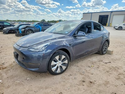 7SAYGAEE4NF****** 2022 Tesla Model Y