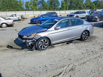 1HGCR2E70GA****** 2016 Honda Accord