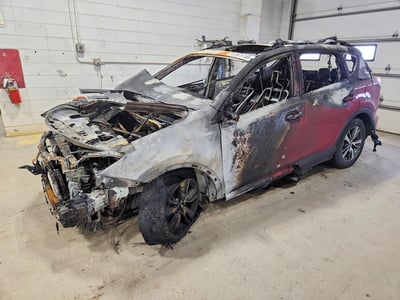 JTMWFREV5GJ****** 2016 Toyota RAV4