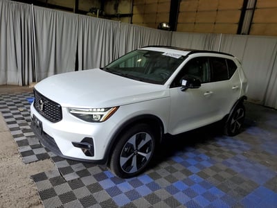 YV4L12UC6T2****** 2026 Volvo XC40