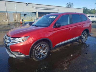 JA4AZ3A3XJZ****** 2018 Mitsubishi Outlander