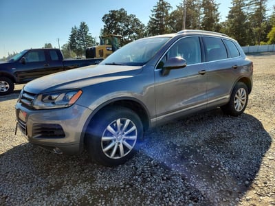 WVGFF9BP6CD****** 2012 Volkswagen Touareg