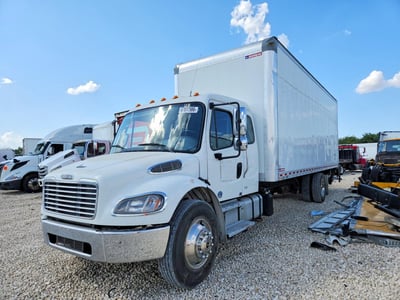 1FVACWFC5NH****** 2022 Freightliner M2 106 Medium Duty