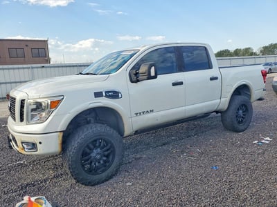 1N6AA1E50HN****** 2017 Nissan Titan