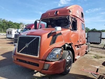 4V4NC9EGXHN****** 2017 Volvo VNL