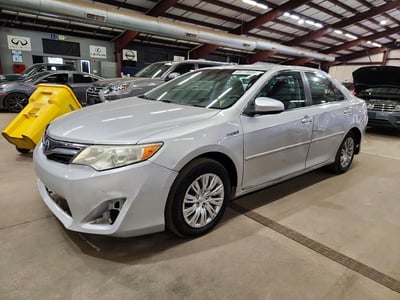 4T1BD1FK5DU****** Salvage and Wrecked 2013 Toyota Camry Hybrid in Hartford Springfield