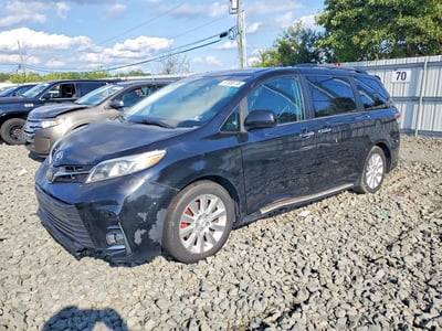 5TDXK3DCXES****** 2014 Toyota Sienna