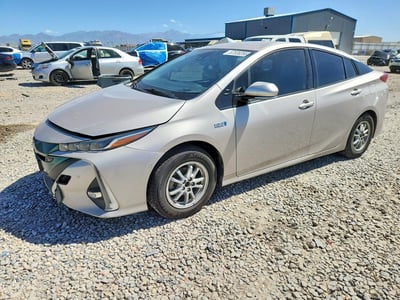 JTDKARFP7J3****** 2018 Toyota Prius Plug-In