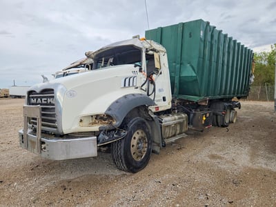 1M2AX13C3HM****** 2017 Mack GU813