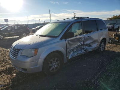2A4RR5D14AR****** 2010 Chrysler Town & Country