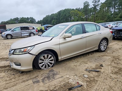 1HGCR3F82FA****** 2015 Honda Accord