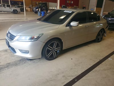 1HGCR2F58DA****** 2013 Honda Accord