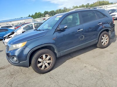 5XYKT3A19BG****** 2011 Kia Sorento