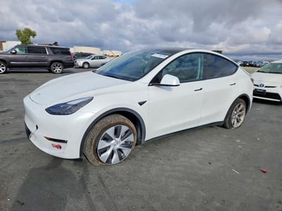7SAYGDEE5RF****** 2024 Tesla Model Y