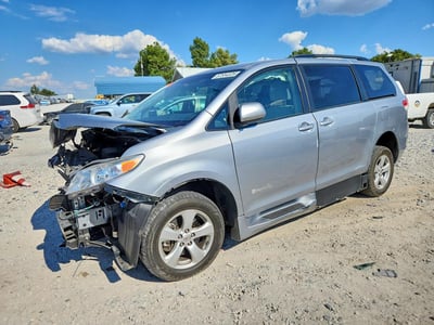 5TDKK3DCXES****** 2014 Toyota Sienna