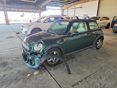 WMWSU3C54BT****** 2011 MINI Cooper