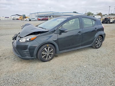 JTDKDTB34J1****** 2018 Toyota Prius C