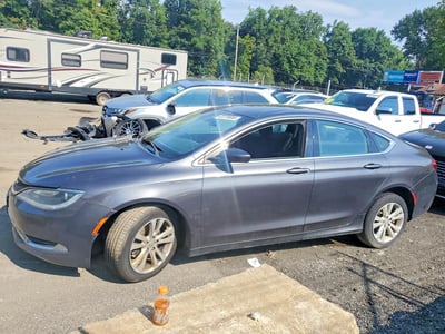 1C3CCCAB1FN****** 2015 Chrysler 200