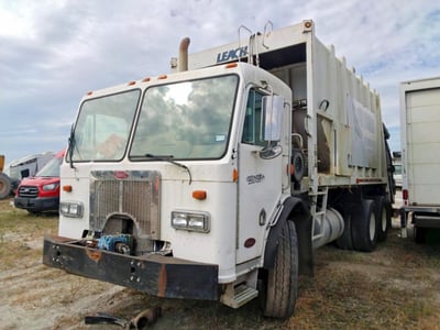 1NPZLT0X13D****** 2003 Peterbilt 320