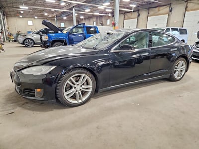 5YJSA1E28FF****** 2015 Tesla Model S