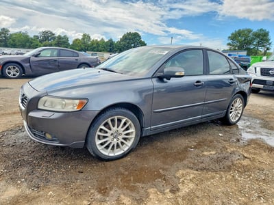 YV1672MS2B2****** 2011 Volvo S40