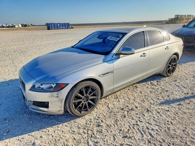 SAJBD4BV3HC****** 2017 Jaguar XF