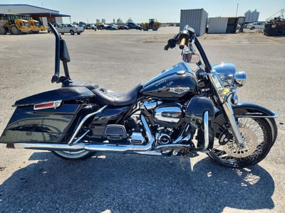 1HD1FBC10JB****** 2018 Harley-Davidson FLHR