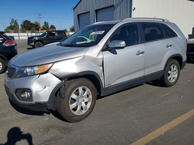 5XYKTDA12BG****** 2011 Kia Sorento