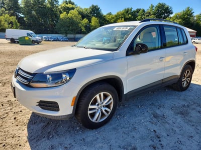 WVGBV7AX1GW****** 2016 Volkswagen Tiguan