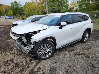 5TDKDRBH7RS****** 2024 Toyota Highlander