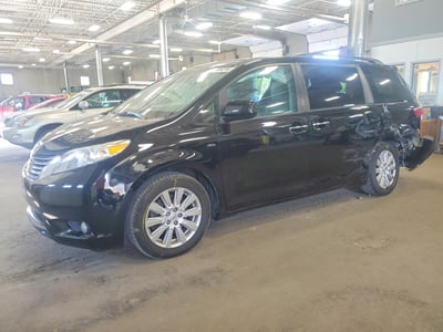 5TDDZ3DC0HS****** 2017 Toyota Sienna