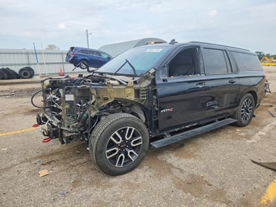 1GKS2HKD5MR****** 2021 GMC Yukon XL