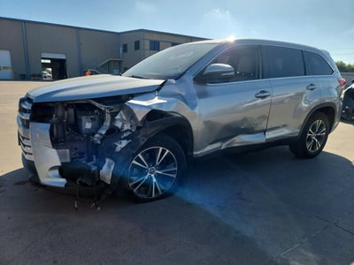 5TDZZRFH4KS****** 2019 Toyota Highlander