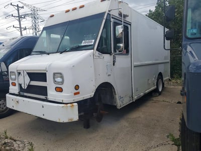 4UZA4FF41WC****** 1998 Freightliner MT45 Chassis
