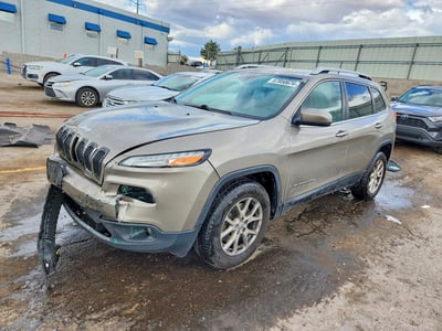 1C4PJMCS2HW****** 2017 Jeep Cherokee