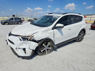 JTMWFREV8JD****** 2018 Toyota RAV4