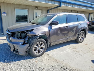 5TDBKRFH4GS****** 2016 Toyota Highlander