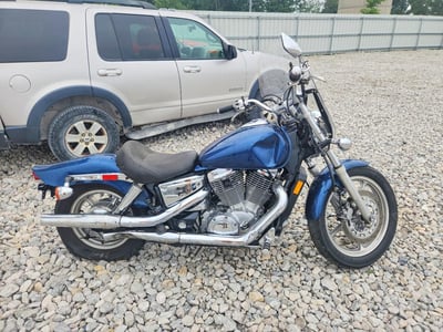 1HFSC18055A****** 2005 Honda Vt1100c