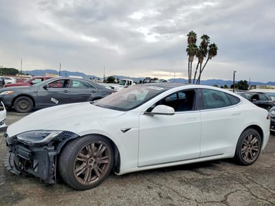 5YJSA1E2XMF****** 2021 Tesla Model S